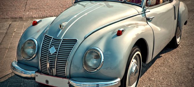 Laat de droomkamer van uw zoon tot leven komen met een auto-thema-decor!